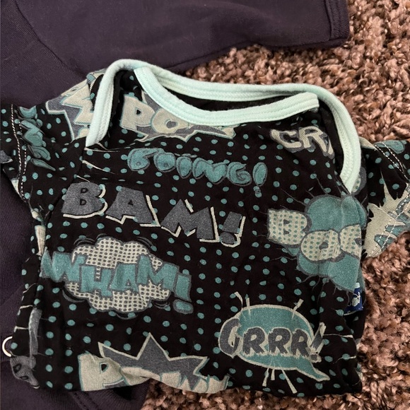 Preemie onesie bundle - Picture 2 of 5